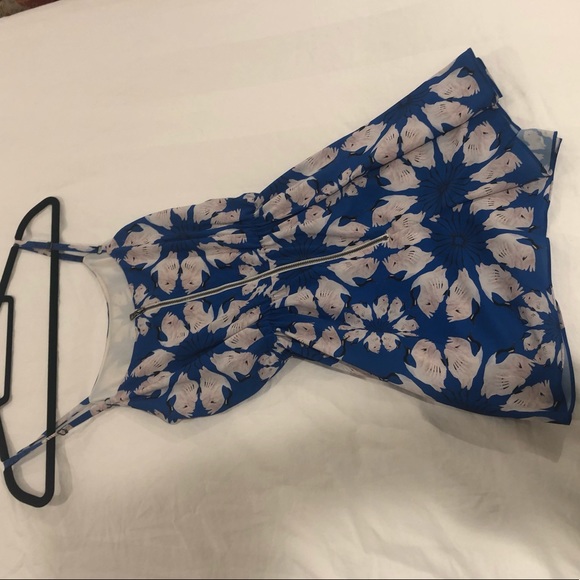 Alice + Olivia Daisy Crane Flutter Romper - Picture 6 of 6